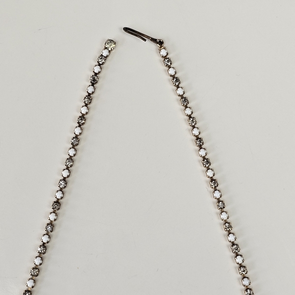 VTG Midcentury Silver Tone Rhinestone Milky Stone 3 D Necklace Costume Jewelry - Picture 11 of 13